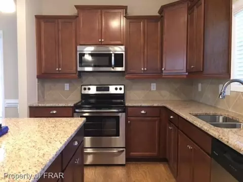 102 Timber Skip Dr, Spring Lake, NC 28390 photo 8