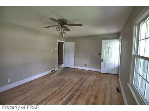 6911 Albert St, Dublin, NC 28332 photo 4