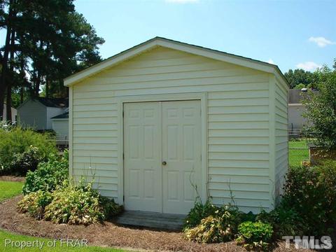 207 E D St, Erwin, NC 28339 photo 6