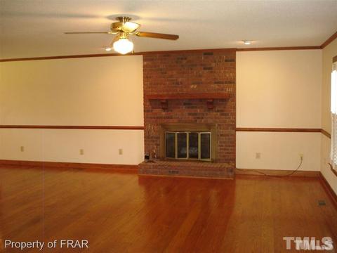 207 E D St, Erwin, NC 28339 photo 9