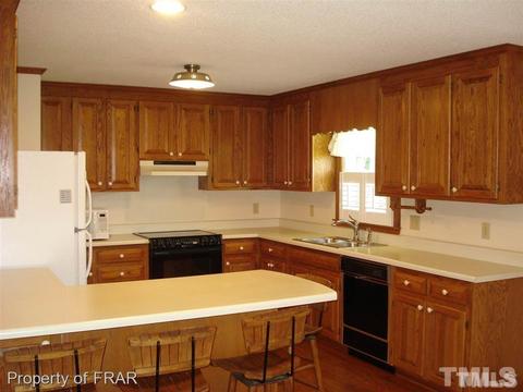 207 E D St, Erwin, NC 28339 photo 14