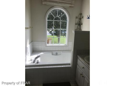 604 Denese Cir, Erwin, NC 28339 photo 3