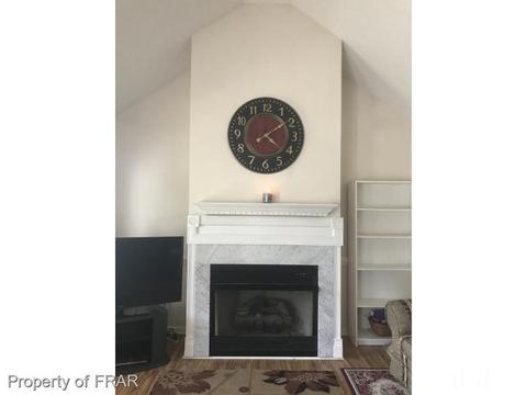 604 Denese Cir, Erwin, NC 28339 photo 4