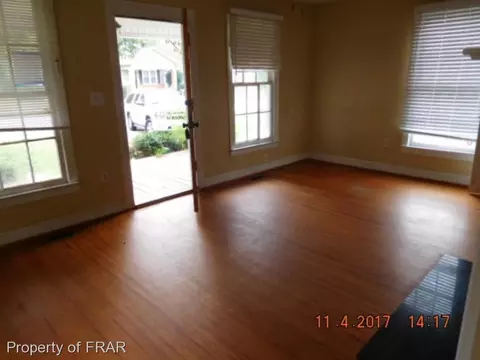 304 E F St, Erwin, NC 28339 photo 2