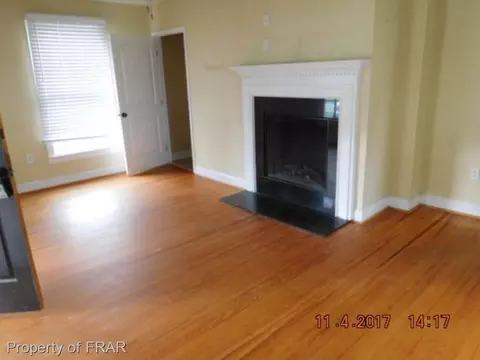 304 E F St, Erwin, NC 28339 photo 3