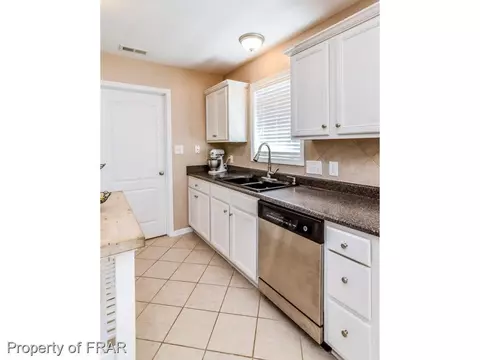 558 Valley Oak Dr, Bunnlevel, NC 28323 photo 11