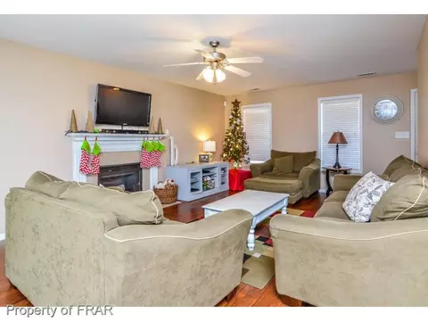558 Valley Oak Dr, Bunnlevel, NC 28323 photo 5