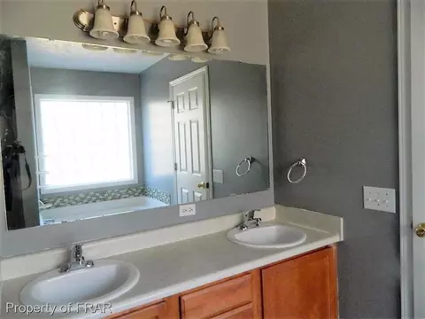 198 Hampton Dr, Raeford, NC 28376 photo 8