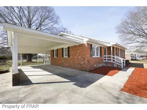 103 Celeste Cir, Erwin, NC 28339 photo 2