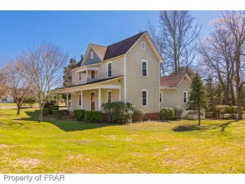 406 E Saunders St, Carthage, NC photo 4