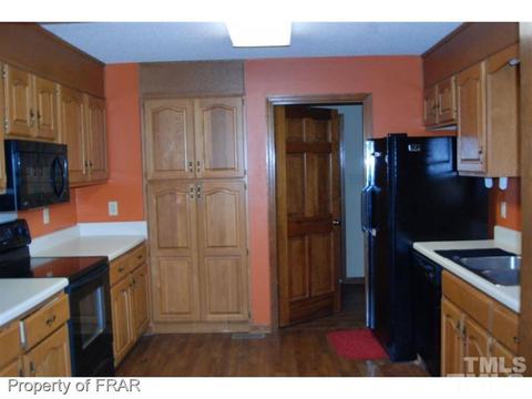 8946 Dunn Rd, Godwin, NC 28344 photo 2