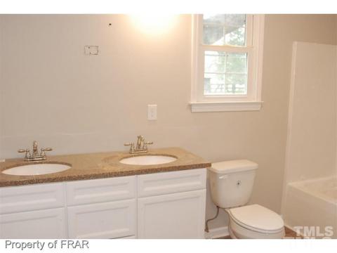 1002 Butler Dr, Erwin, NC 28339 photo 5