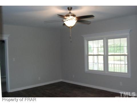 1002 Butler Dr, Erwin, NC 28339 photo 4