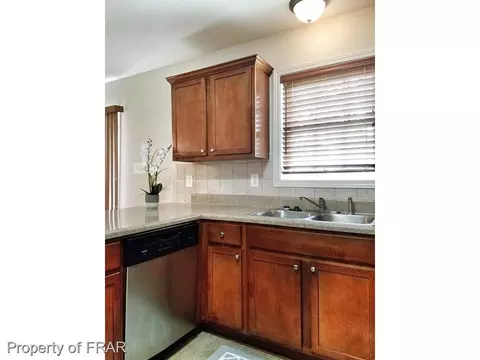 676 Valley Oak Dr, Bunnlevel, NC 28323 photo 4