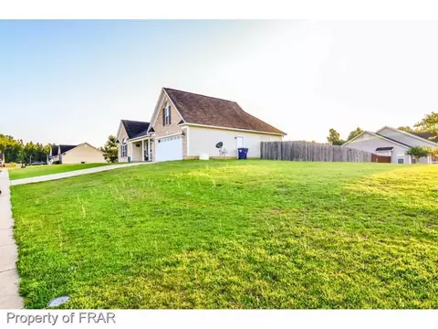 107 Taft Ct, Raeford, NC 28376 photo 3
