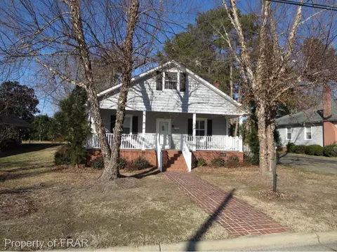206 E D St, Erwin, NC 28339 photo 1