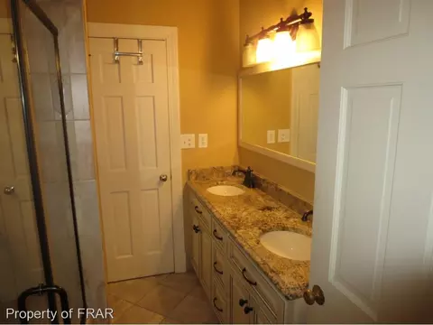206 E D St, Erwin, NC 28339 photo 8