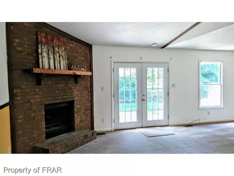 104 Bruce Ln, Spring Lake, NC 28390 photo 4
