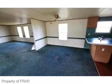 601 E Rockingham Rd, Maxton, NC 28364 photo 9