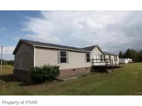 601 E Rockingham Rd, Maxton, NC 28364 photo 1