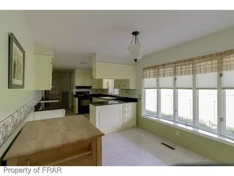 1042 Barnes Rd, Orrum, NC 28369 photo 11