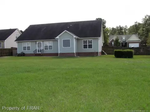 254 Hampton Dr, Raeford, NC 28376 photo 2