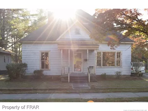 411 Spring St, Hamlet, NC 28345 photo 2