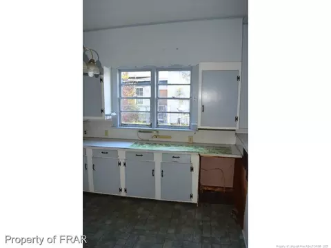 411 Spring St, Hamlet, NC 28345 photo 8