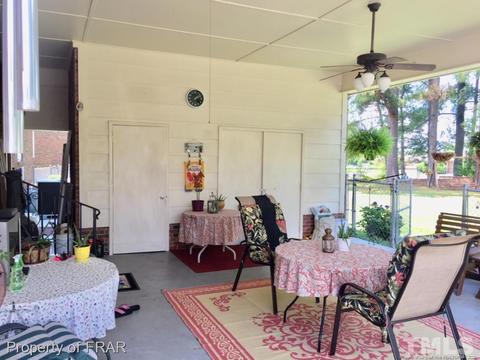 401 Marlowe Dr, Dunn, NC 28334 photo 2