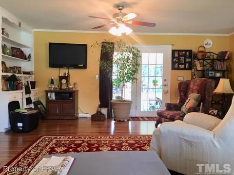 401 Marlowe Dr, Dunn, NC 28334 photo 5