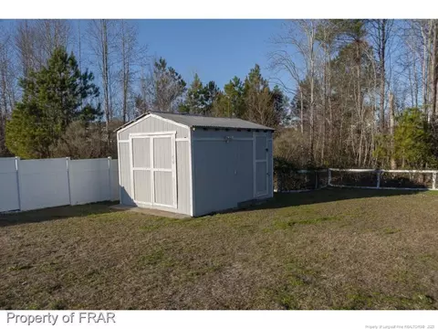 128 Windover Dr, Raeford, NC 28376 photo 6