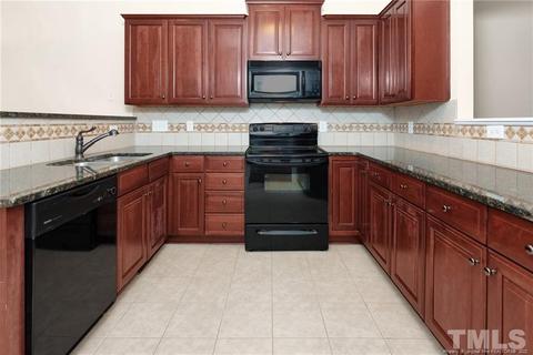 22 Pine Hawk Dr, Spring Lake, NC 28390 photo 9