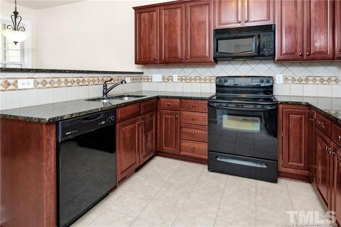 22 Pine Hawk Dr, Spring Lake, NC 28390 photo 7