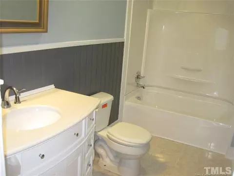 402 E H St E, Erwin, NC 28339 photo 12