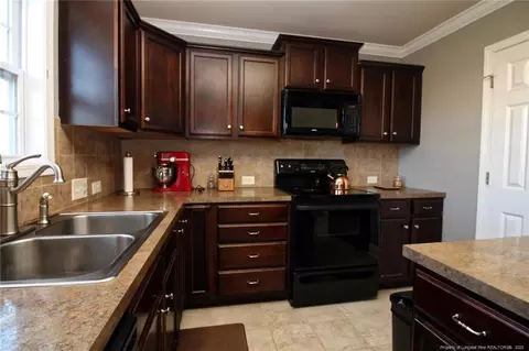 270 Declaration Dr, Raeford, NC 28376 photo 12
