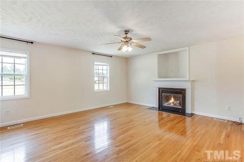 40 Williams Creek Dr, Erwin, NC 28339 photo 7