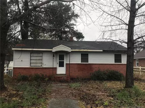 2004 E 7th St, Lumberton, NC 28358 photo 1