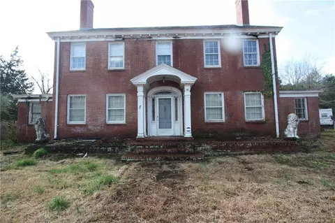 805 E Main St, Rowland, NC 28383 photo 1