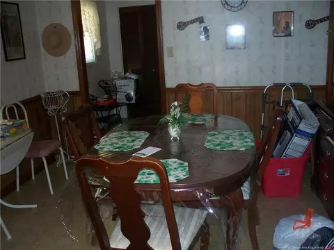 114 E Walnut St E, Bladenboro, NC 28320 photo 6