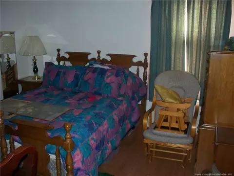 114 E Walnut St E, Bladenboro, NC 28320 photo 9