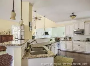 25 Wicker Cir, Spring Lake, NC 28390 photo 5