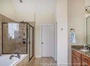 25 Wicker Cir, Spring Lake, NC 28390 photo 10