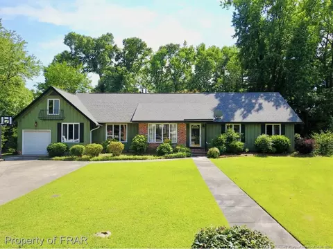 104 Cromwell Pl, Lumberton, NC 28358 photo 1