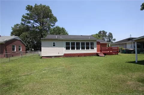 1104 E 9th St, Lumberton, NC 28358 photo 2