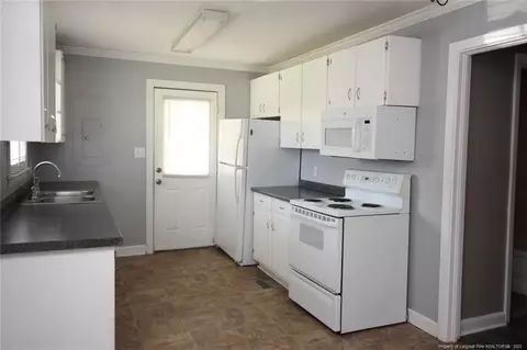 515 E 19th St, Lumberton, NC 28358 photo 6