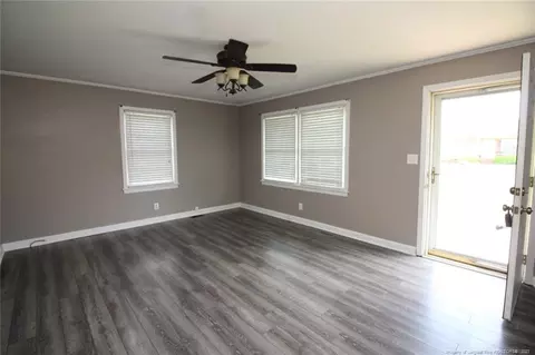 515 E 19th St, Lumberton, NC 28358 photo 2