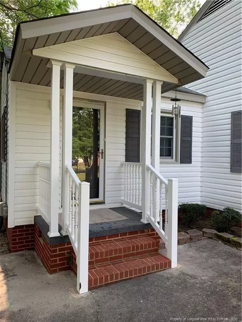218 N Wright St, Raeford, NC 28376 photo 5