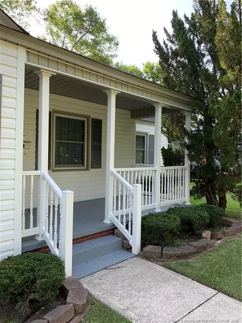 218 N Wright St, Raeford, NC 28376 photo 4