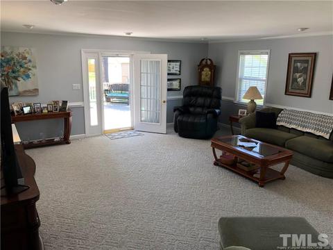 202 W A St, Erwin, NC 28339 photo 5