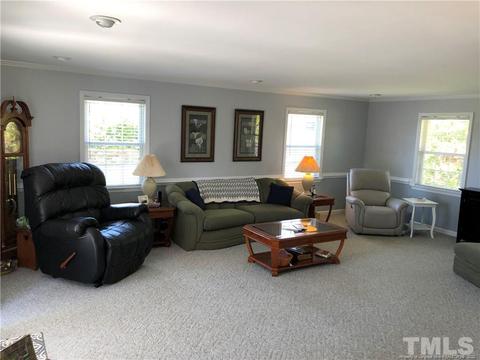 202 W A St, Erwin, NC 28339 photo 4